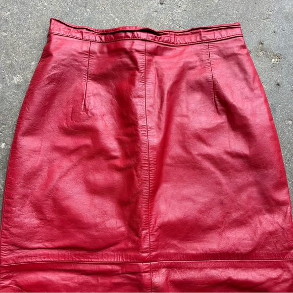 Vintage Red Leather Midi Pencil Skirt Made in USA Size 11/12 - Picture 4 of 15